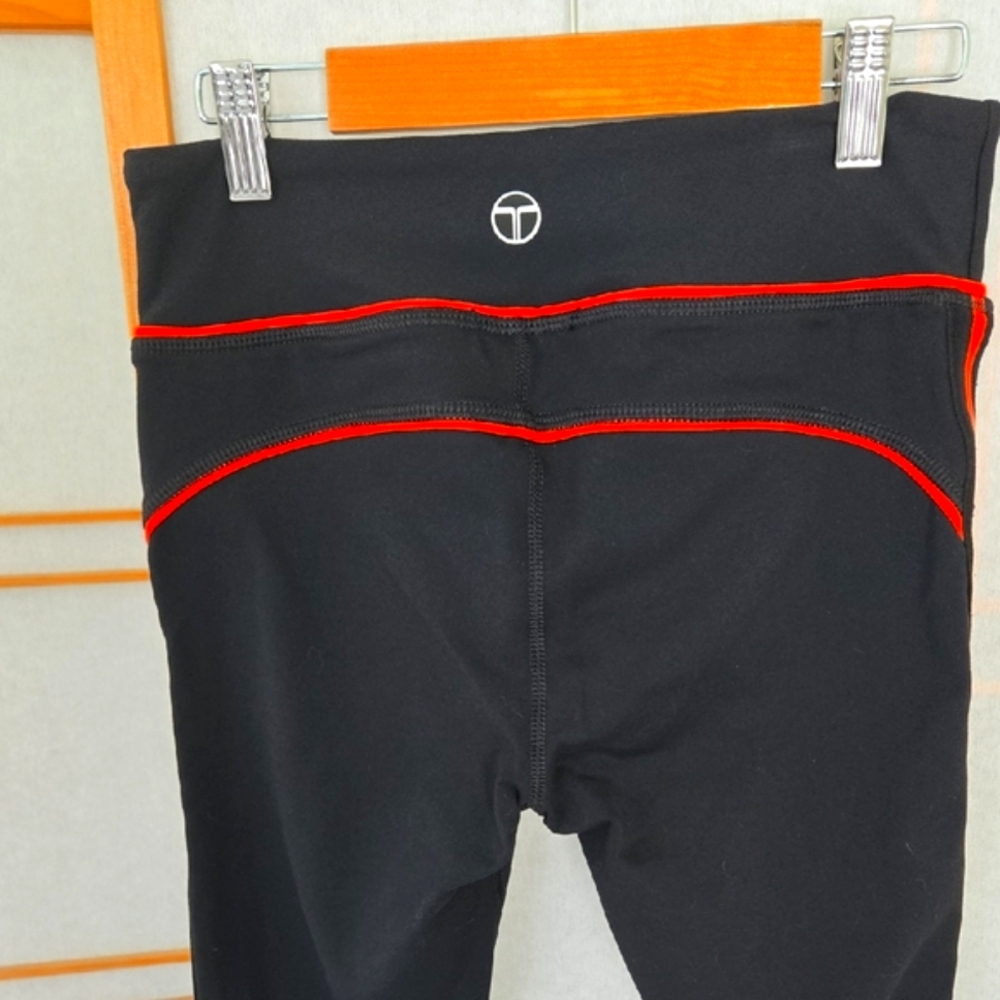 Trina Turk Black Leggings with Red Trim Detail Size Small